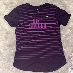 Nike purple soccer medium short-sleeve shirt